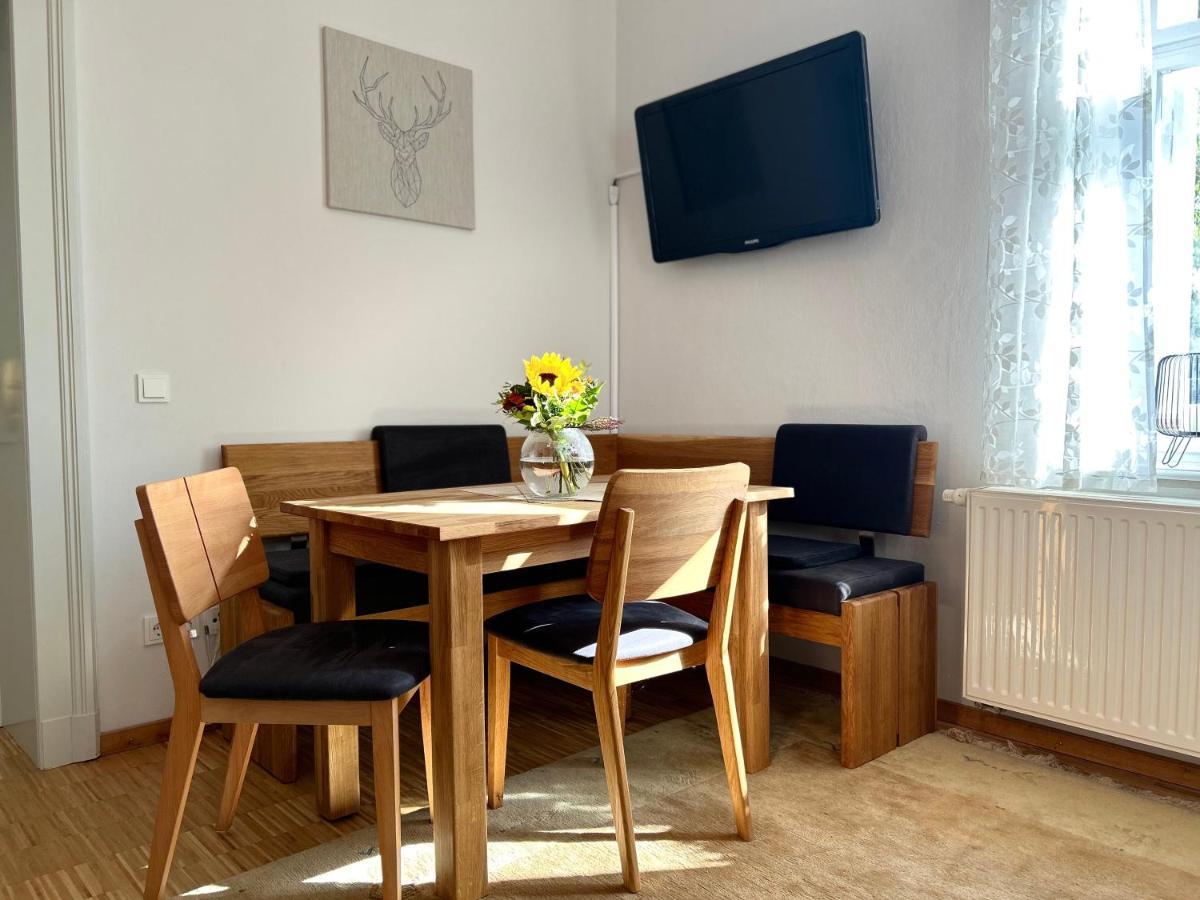 Schlosspark I 80qm I 3 Betten I Bei Dresden Appartement
